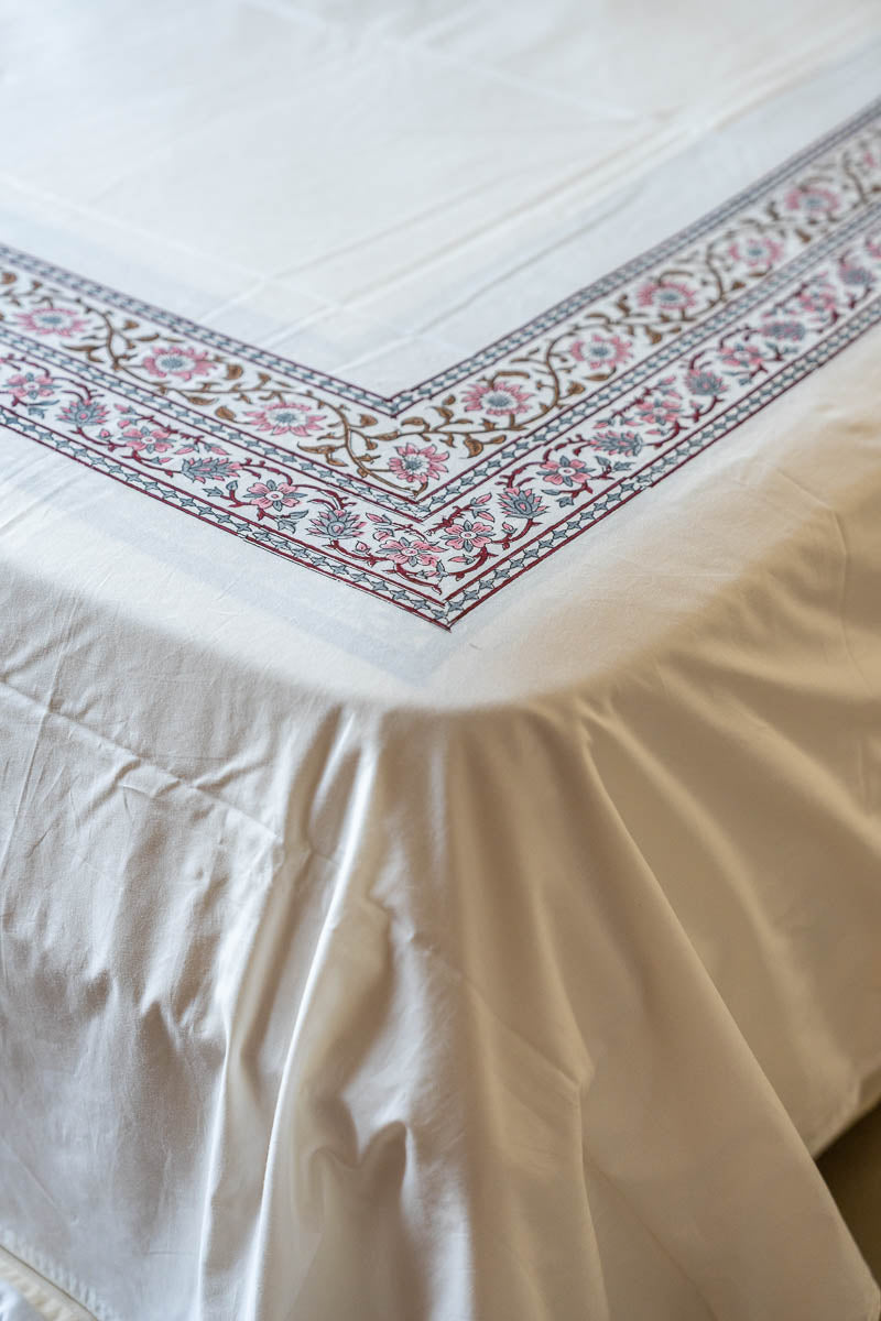 Rani Pink Border Bedsheet 300 TC Percale Cotton Bedsheet