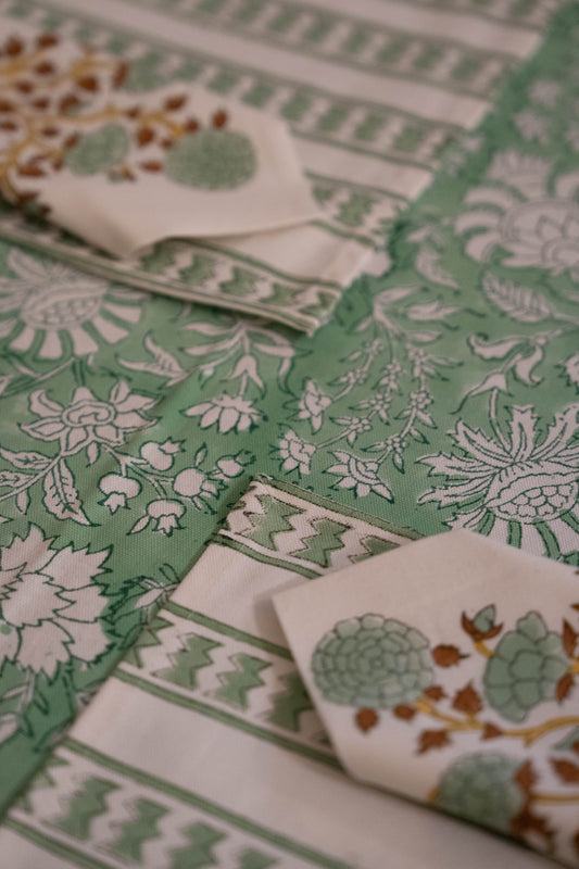 Canvas 01 Mats and Napkins