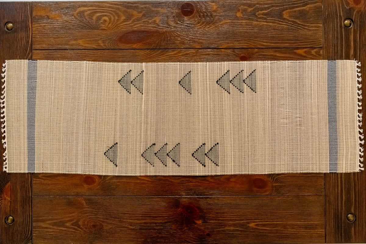 Bengal Jamdani Madhur Katte Table Runner & Table Mats