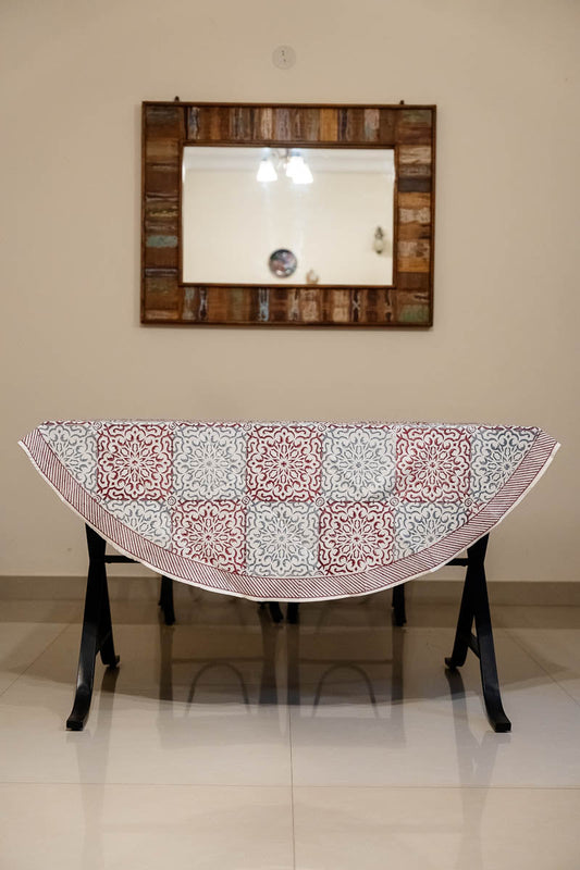 Geometric Round Dining Linen