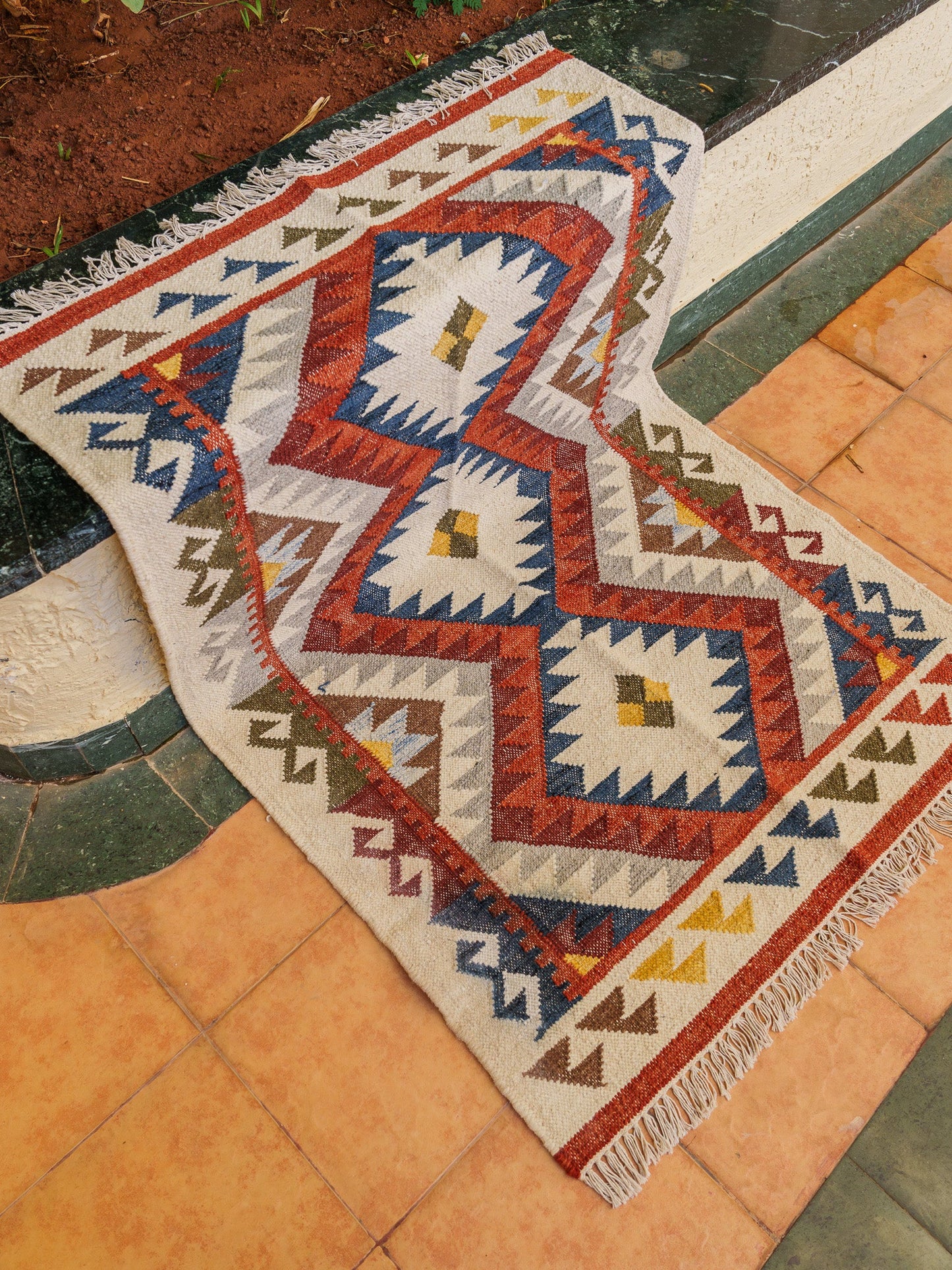 Handwoven Dhurrie Rug - The Geometric Weave