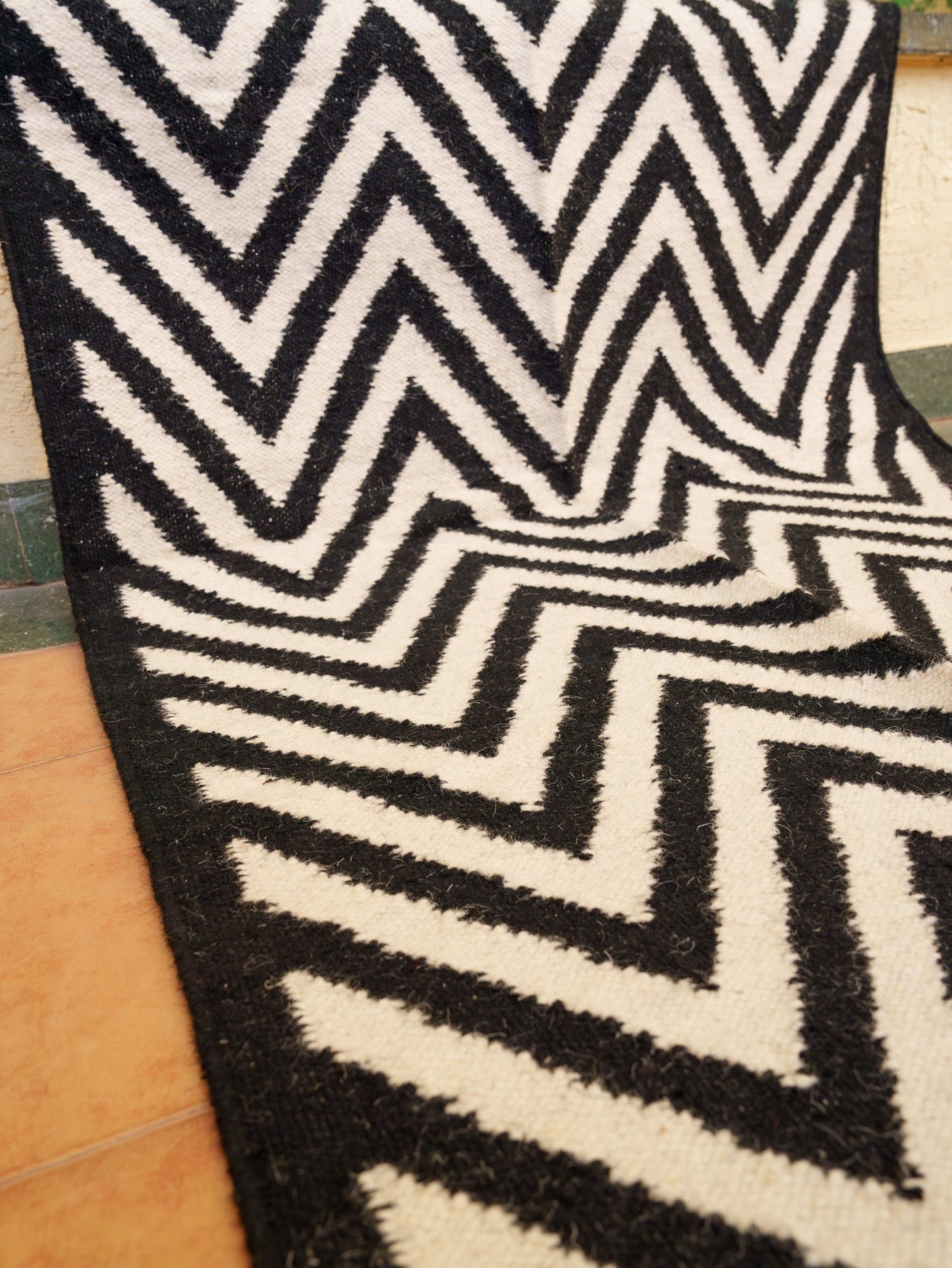 Handwoven Dhurrie Rug - Black and White