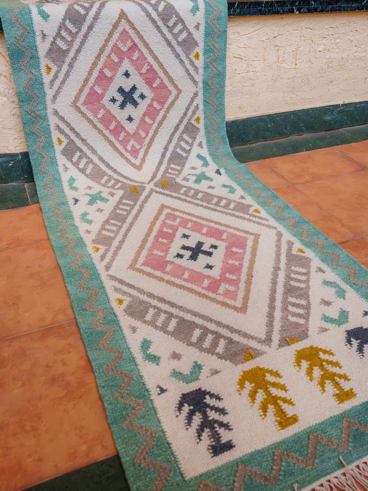 Handwoven Dhurrie Rug - The Bubblegum weave