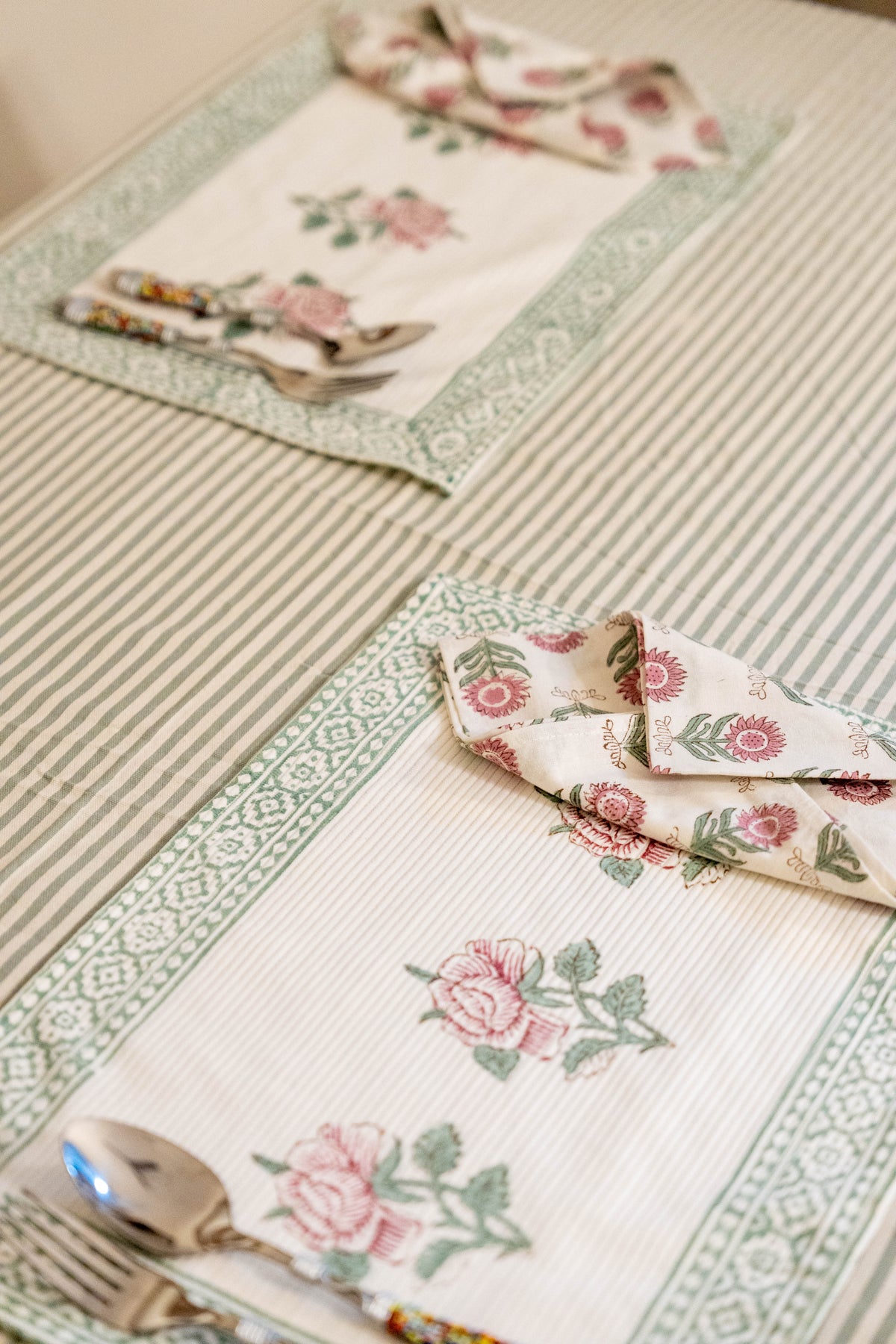 cotton corduroy hand block printed mats and napkins set.